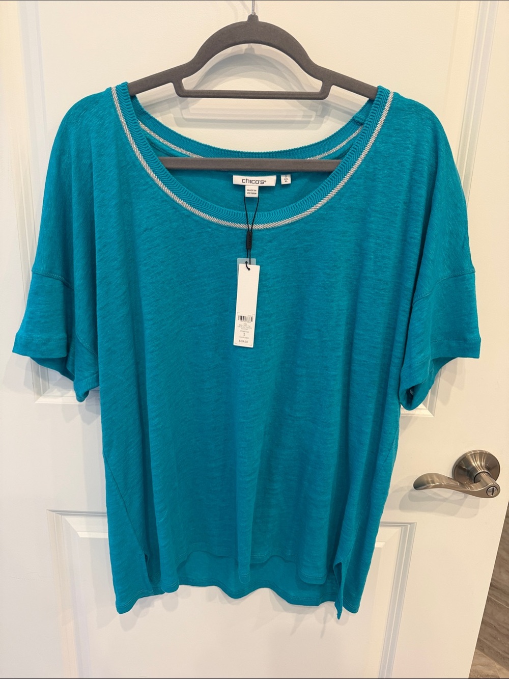 Chico's Teal Short-Sleeve Scoop Neck Top with Contrast Trim